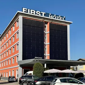 מלון First Malpensa